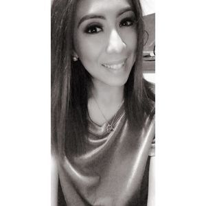 Meet your Posher, Yolanda